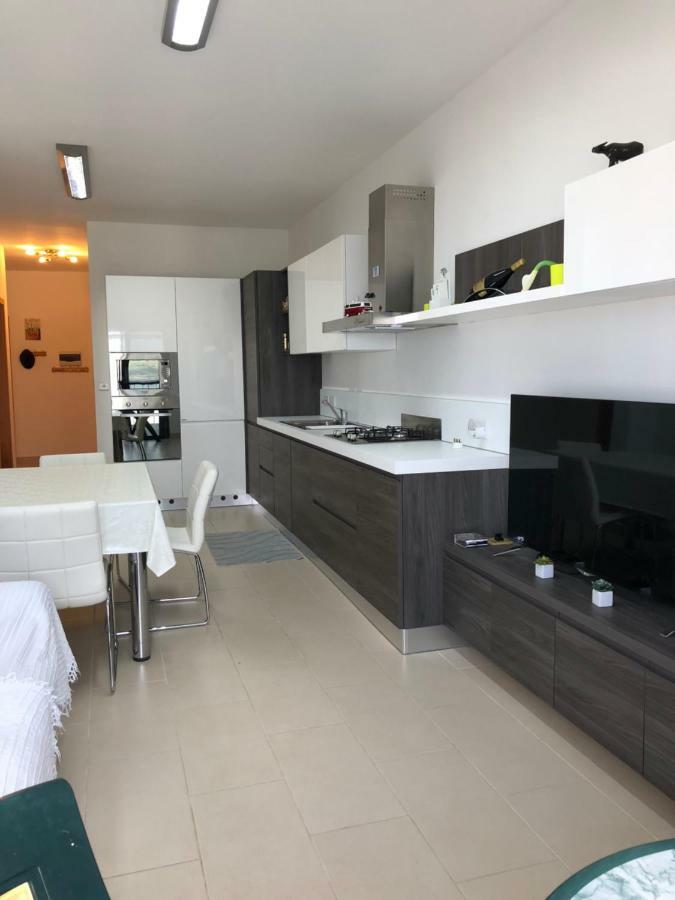 Modern Apartment With Sea View المليحة المظهر الخارجي الصورة